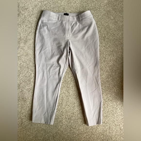White House Black Market Pants - White House Black Market Gray Cropped Pants